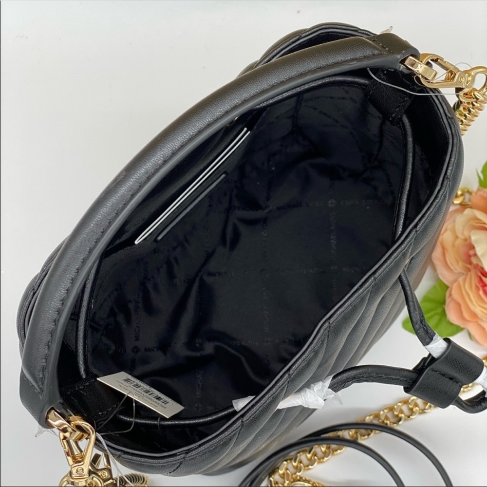 MICHAEL KORS SMALL BUCKET XBODY BLACK - Picture 4 of 16